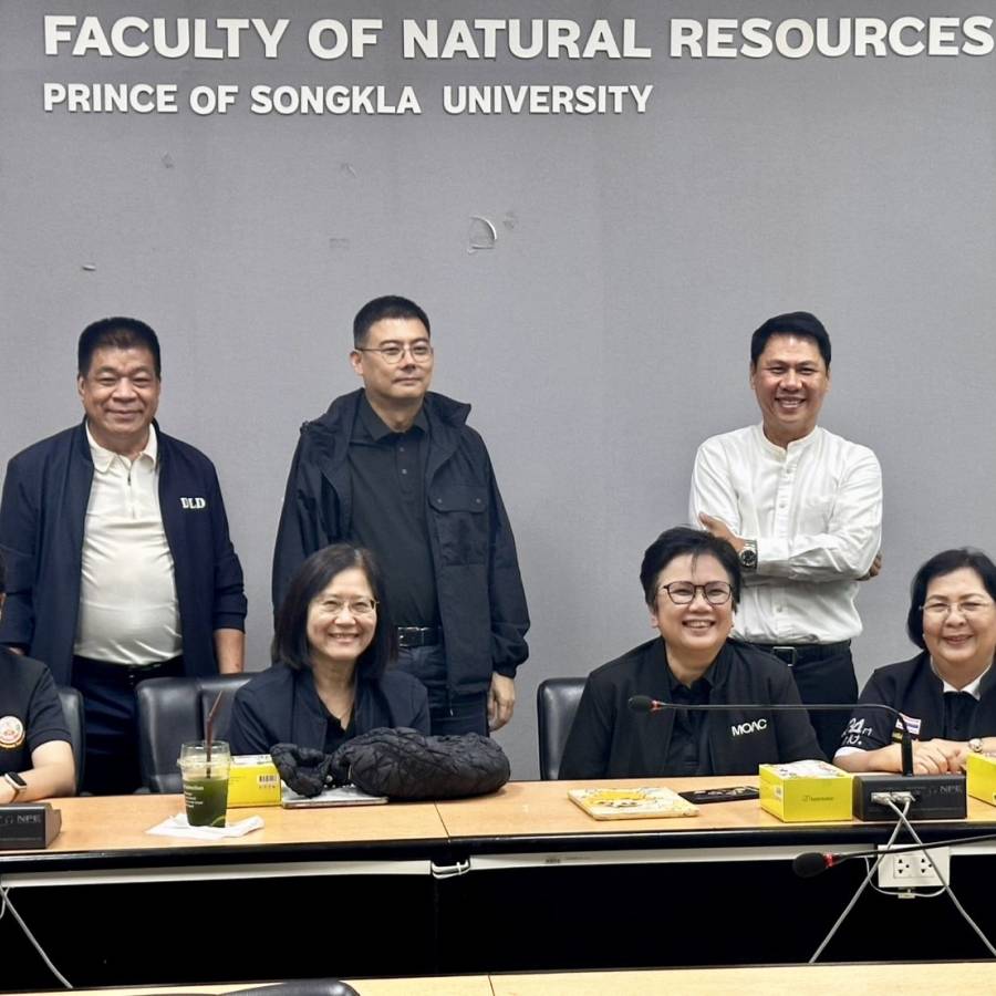 สำนักงานปศุสัตว์เขต 9 ร่วมลงพื้นที่รับฟังปัญหาและรับเรื่องร้องเรียนด้านการปศุสัตว์ ในโอกาสการตรวจราชการและการประชุมคณะรัฐมนตรีนอกสถานที่ จังหวัดสงขลา