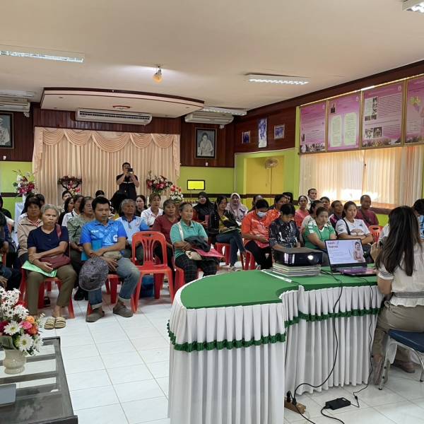 ให้ความรู้การส่งเสริมและพัฒนาคุณภาพชีวิตประชากรในพื้นที่นิคมสร้างตนเอง