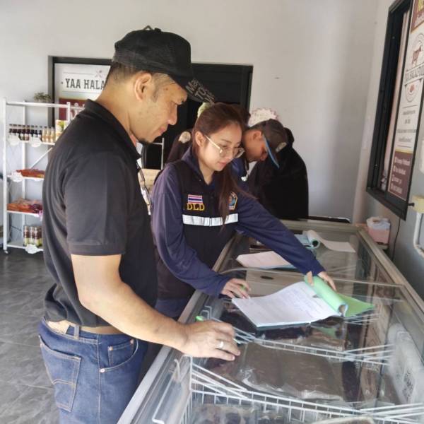 ลงพื้นที่ติดตามตรวจสอบเเละปราบปรามสินค้าปศุสัตว์